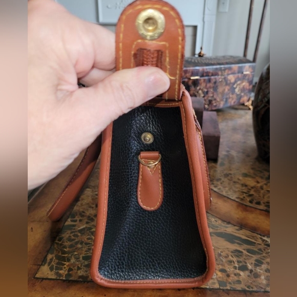 All Leather satchel with crossbody chain - Picture 5 of 12